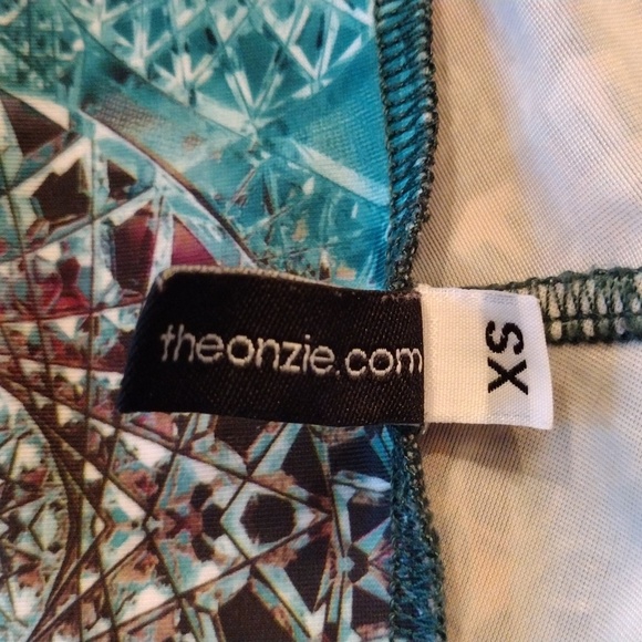 Onzie "Space Jewels" Capri Leggings, Size XS, Multicolor - Picture 6 of 6